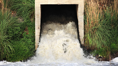 污水處理設(shè)備使用時如何避免泄漏